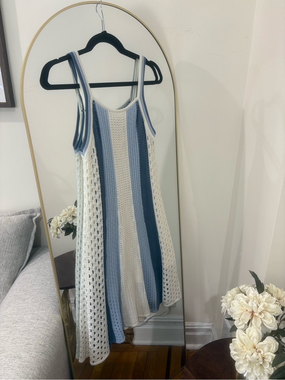 Universal thread crochet dress